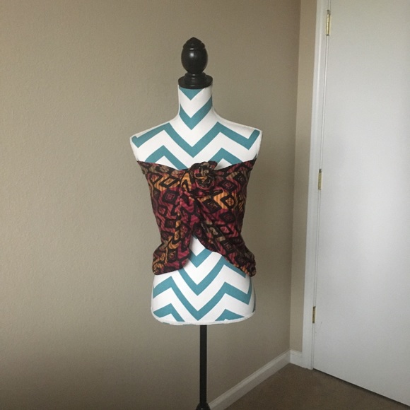 Multicolored geometric convertible circle scarf - Picture 4 of 4